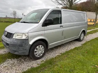 VW Transporter 2,5 TDi 130 Kassevogn lang 4d Nysyn