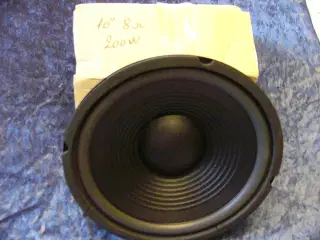 2 stk. 10" Eurochannels bashøjttalere 200 watt.