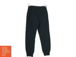 PlayStation joggingbukser fra H&M (str. 140)