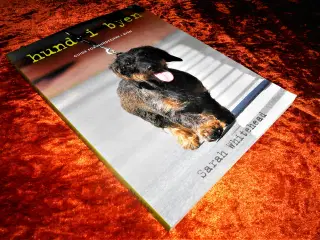 Hund i byen, Sarah Whitehead, emne: dyr,