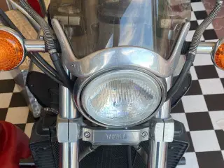 Mande motorcykel Yamaha V Max