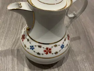 Porcelæns kaffekande B og G