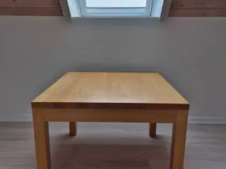 Sofabord i bøgetræ