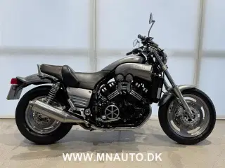 Yamaha V-MAX 1200