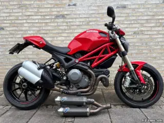 Ducati Monster 1100