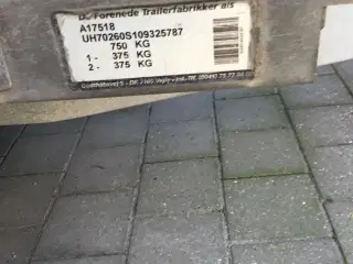 Trailer  B = 150 cm L = 260 cm 