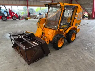 - - - JCB Vibromax Robot 150