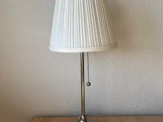 Bordlampe fra IKEA 