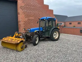 Profesionel kompakttraktor