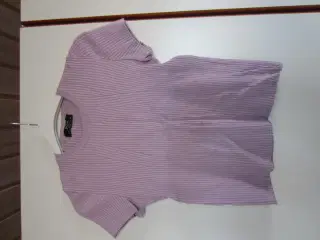 Fin lys lilla bluse fra Bershka i str. L