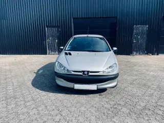 Peugeot 206 benzin 1.4  5d