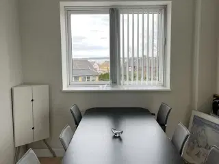 Et kontorfællesskab med pladser fra 1800 / MDR