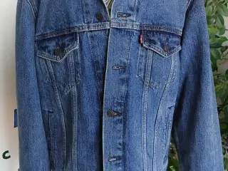 Levi's jakke. Medium