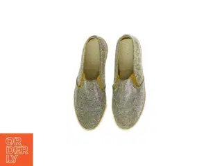 Sneakers med glimmer (str. 38)