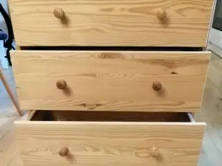 Pæn træ kommode
