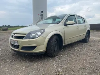 Opel astra H 