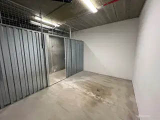 Gode lagerrum i høj kælder