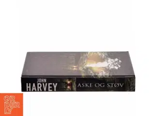 Aske og Støv af John Harvey (Bog)
