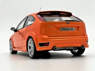 2006 Ford Focus ST 2,5 Mk 2 1:18  