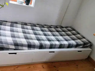 Enkeltmandsseng IKEA 90x200