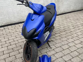Yamaha Jog R 30 2012 scooter nyrenoveret