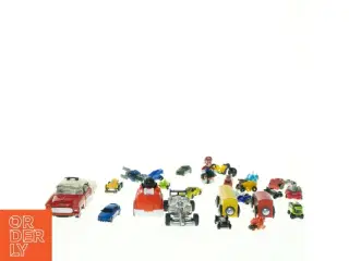 Samling biler og figurer (str. 7 x 4 cm)