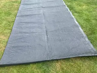 Isabella Ground Sheet - pressening