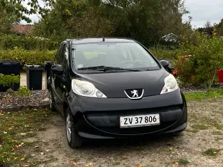 Peugeot 107 – 2009 – 130.000 km – 28.000 kr.