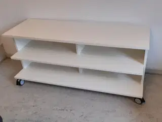 Tv bord ned fire jul