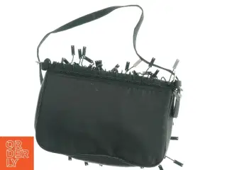 Sort skuldertaske med frynser (str. 24 x 16 cm)