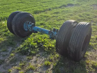 Trailer aksel