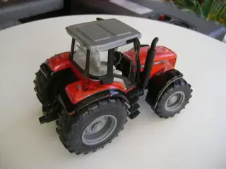 Fendt Vario 714 med Frontlæsser 