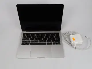 Apple MacBook Pro 13" IPS I5-7267U