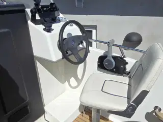 Kabinebåd Ryds 535 FC 50 hk Suzuki Trailer