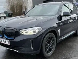 BMW iX3  Charged Plus