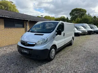 Opel vivaro 2.0 cdti lang model lav km 