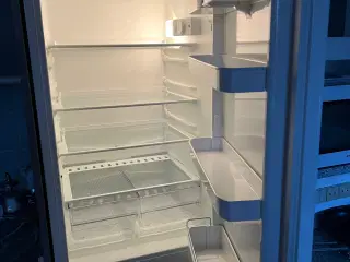 Køle/fryseskab - fungerer fint