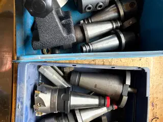 Diverse værktøjer til fræser