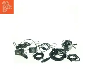 Diverse kabler og adaptere (str. Blandet)