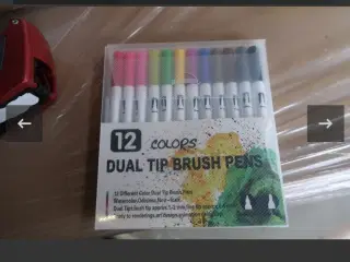 Dual tip brush pens 