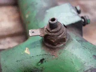 John Deere 3140 Indsugningsmanifold R65851