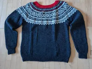 Ny Håndstrikket uldsweater 