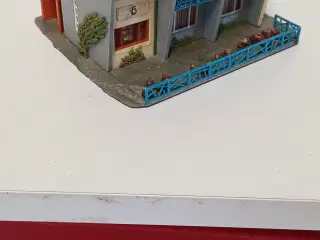 hus til modelbanen