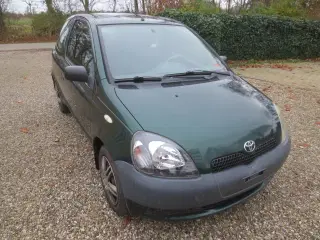 Toyota Yaris 1.0 i Synet 5 / 23. 