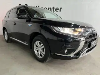 Mitsubishi Outlander 2,4 PHEV Invite+ CVT 4WD
