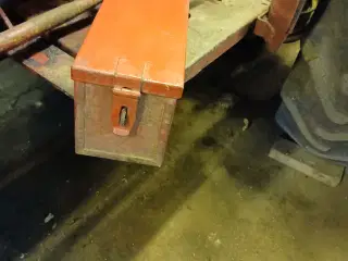 Volvo værktøjskasse