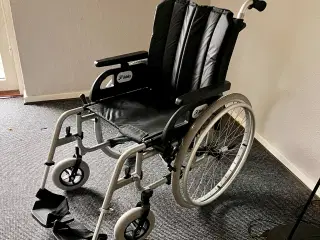 Mobilex Barracuda” kørestol - Med 30 grader juster
