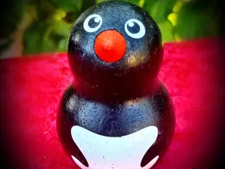 * Gammel lille pipfugl - i træ