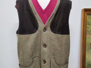Härkila Stonoway tweed vest + cap