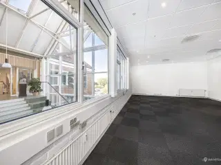 82 m² kontor i Holte Midtpunkt